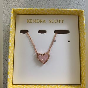 Kendra Scott Ari Heart Rose Gold Pendant Necklace